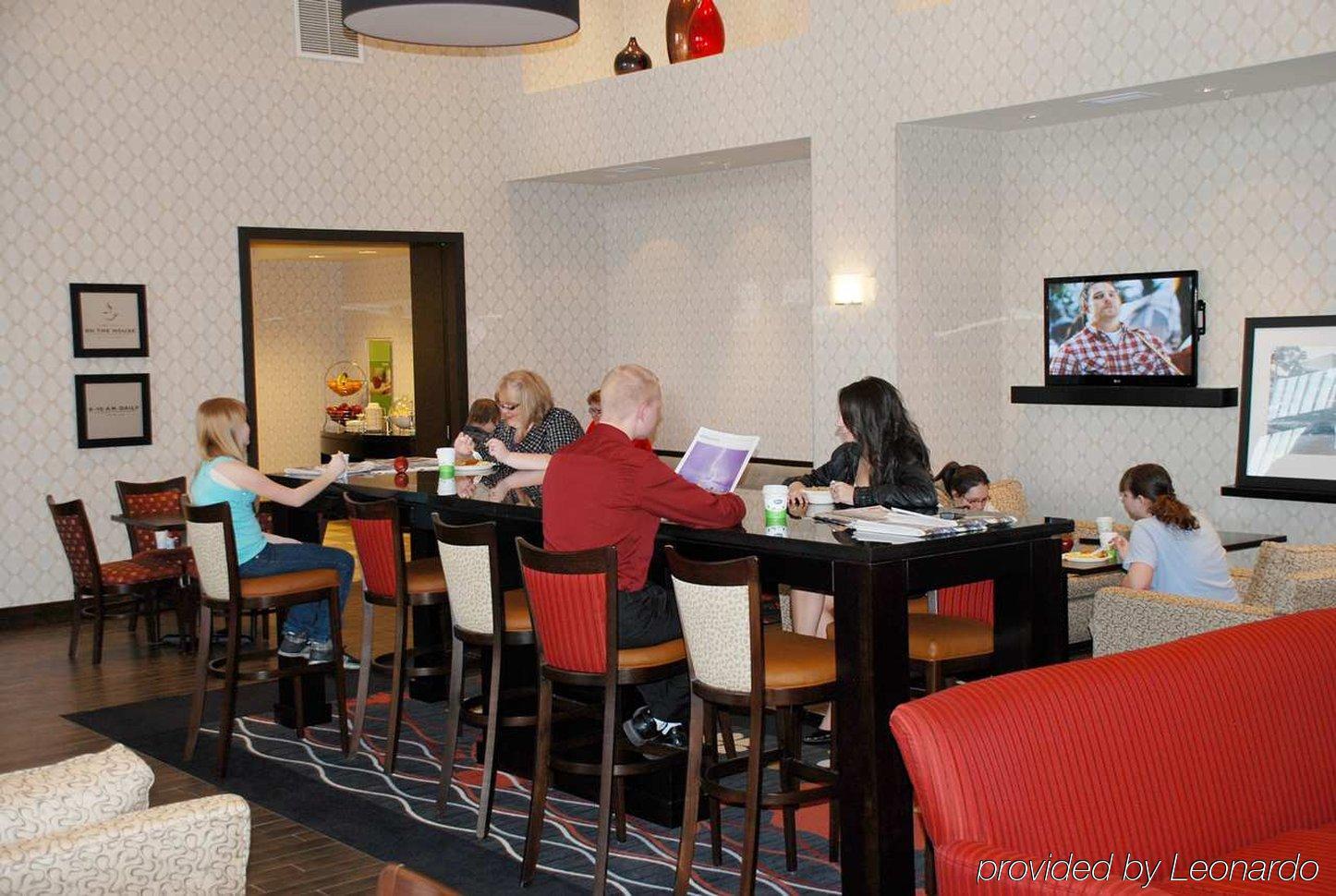Hampton Inn & Suites By Hilton Lethbridge Restaurante foto
